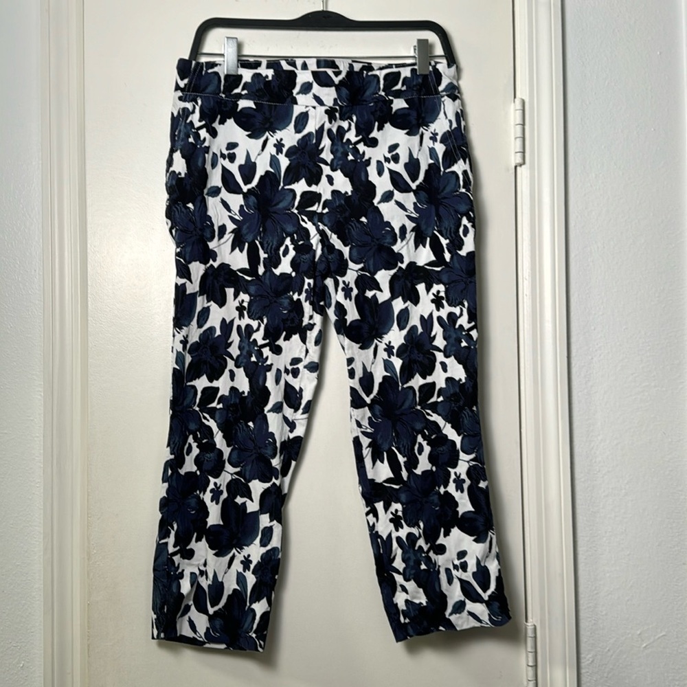 Eliane Rose Elastic Waistband Blue Floral Stretchy Capri Pants Size 12